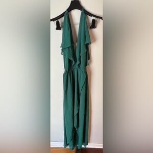 ROMEO + JULIET Women’s Green Deep V-Neck Ruffle Popover Open Back Maxi Dress